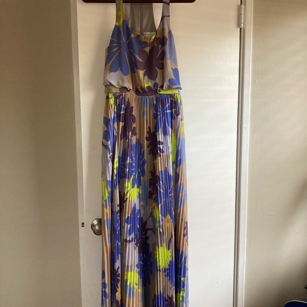 Jessica Simpson dress